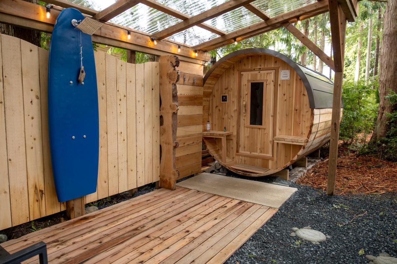 The Francis Boutique Inn Ucluelet Bagian luar foto